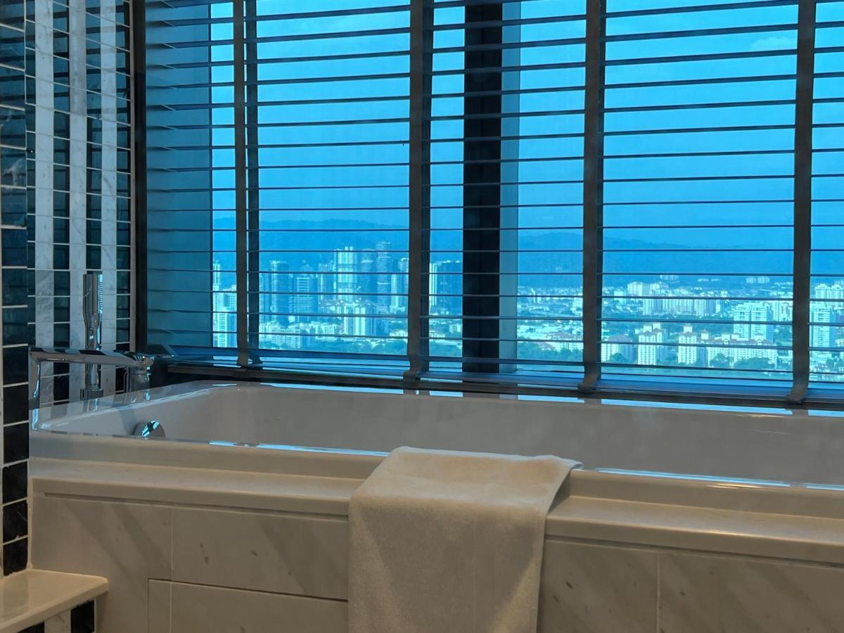 Eaton Suites Klcc 쿠알라룸푸르 외부 사진