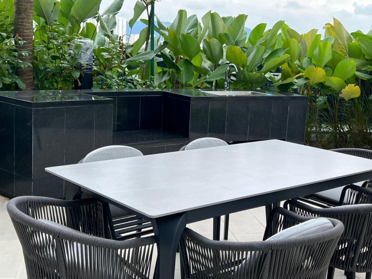 Eaton Suites Klcc 쿠알라룸푸르 외부 사진