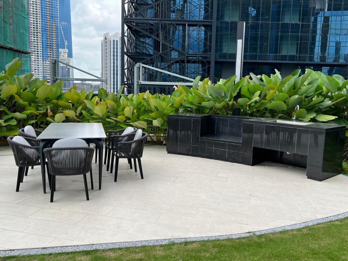 Eaton Suites Klcc 쿠알라룸푸르 외부 사진